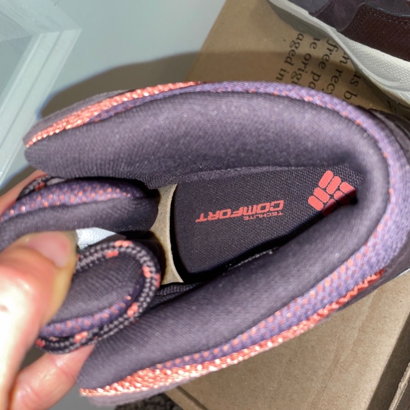 Columbia Womens Water Lace up Boots Purple and Pink Size 5 Wide - Picture 7 of 9